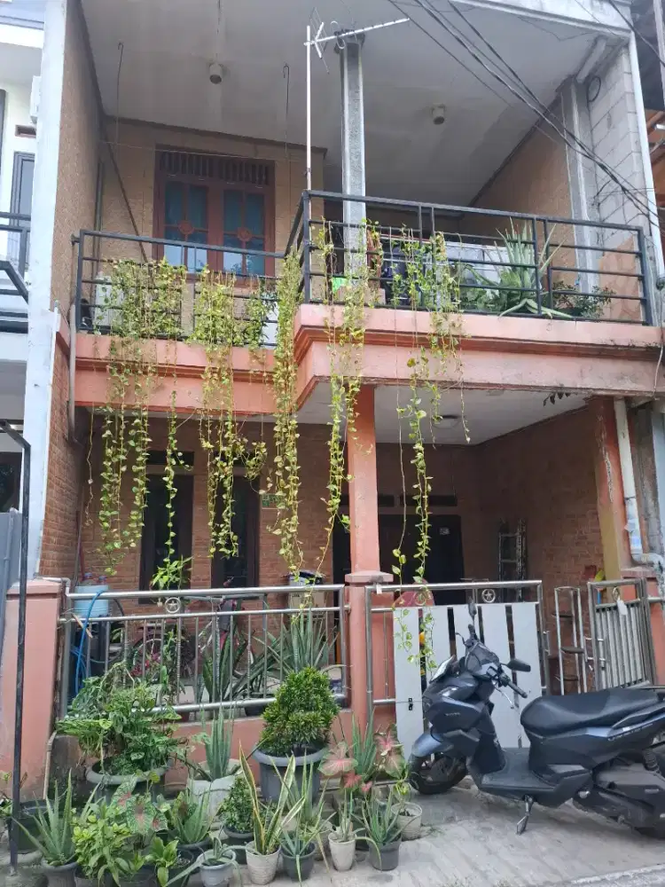 Dijual rumah dekat sekolah, stasiun , terminal dan kawasan industri