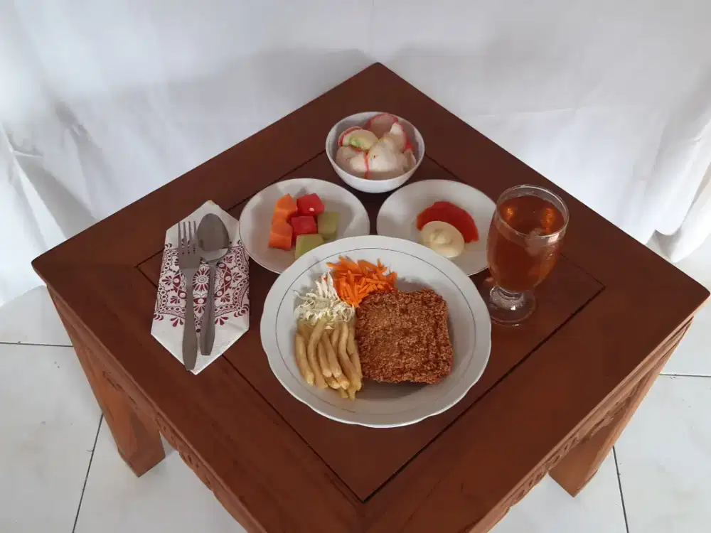 Helper / tukang masak