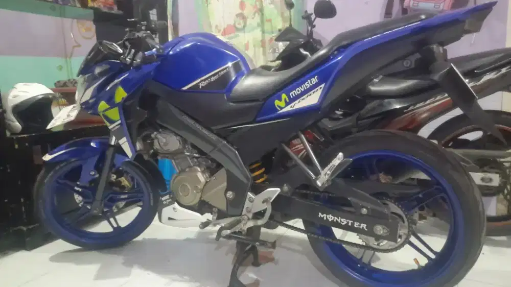 Jual motor vixion Advan