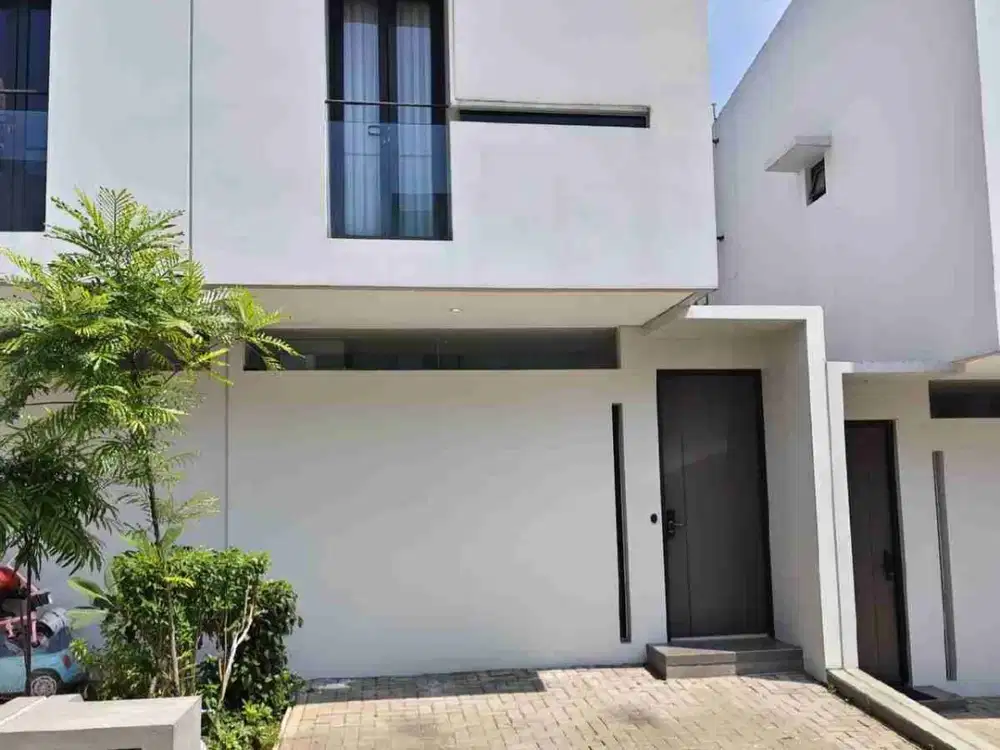 Dijual Rumah Bagus Siap Huni di Stellar Town House Ciputat