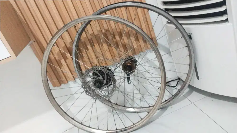 Wheelset double wall diskbrake 26