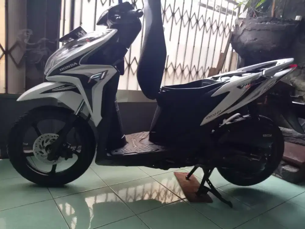 Jual vario 125 idling stop istimewa KM 60
