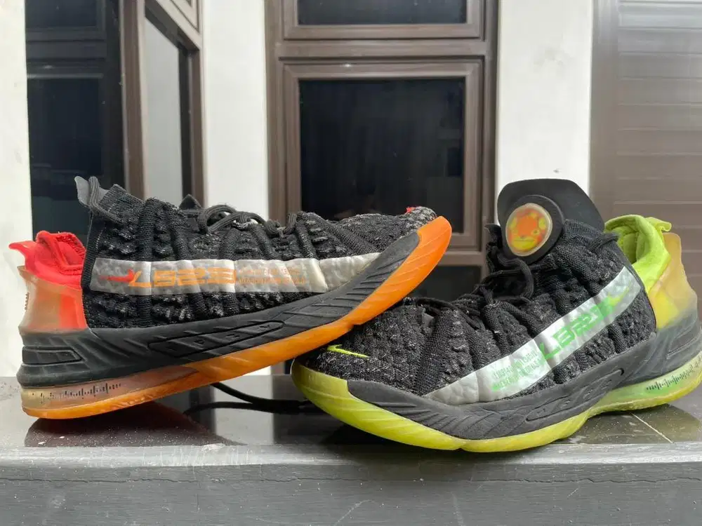 lebron 18 miss match rare