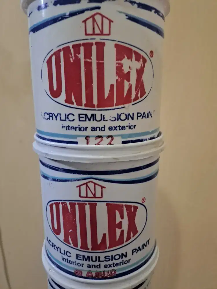 Ember bekas cat 1 kg, sudah di cuci bersih