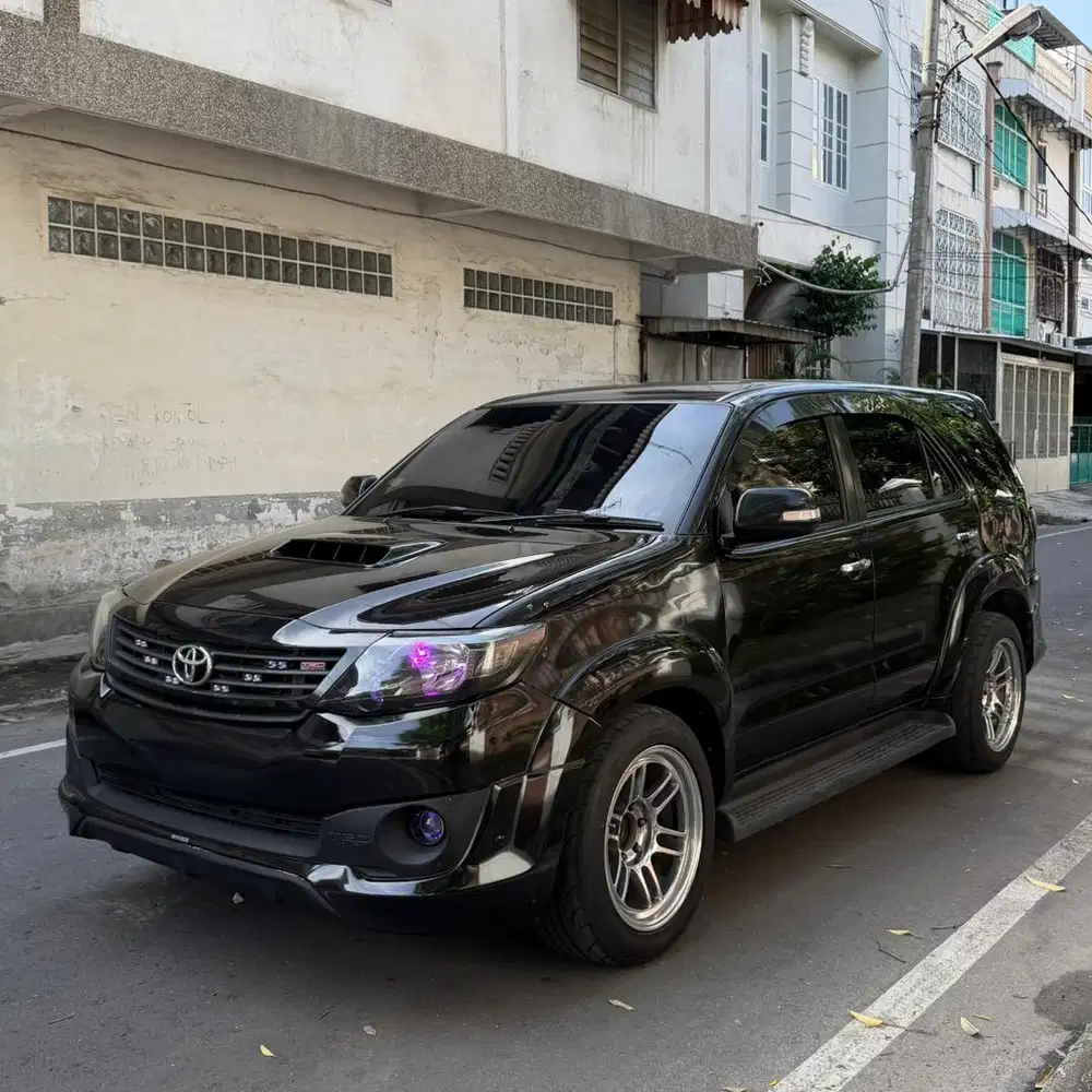 Toyota Fortuner VNT TRD 2014 M/T Full Spec
