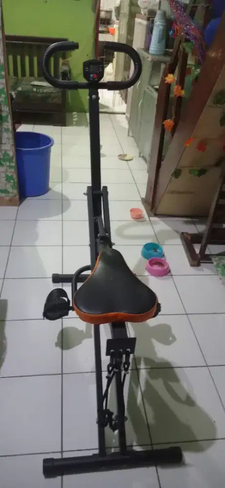 Alat fitnes rumah