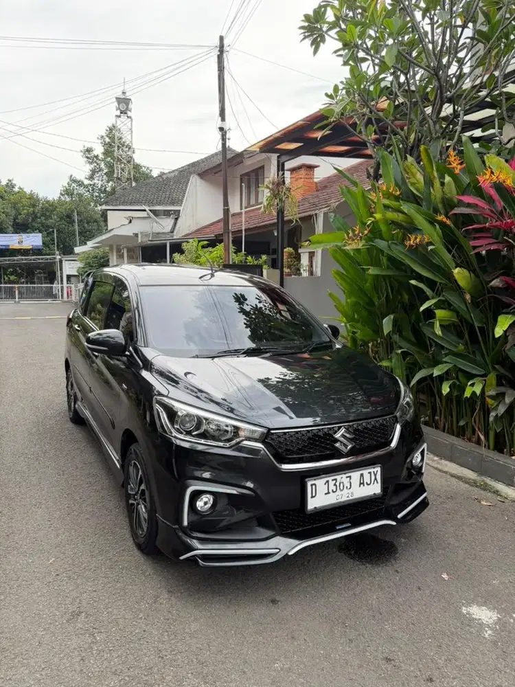 Suzuki Ertiga GX Sport Hybrid - Tipe Tertinggi