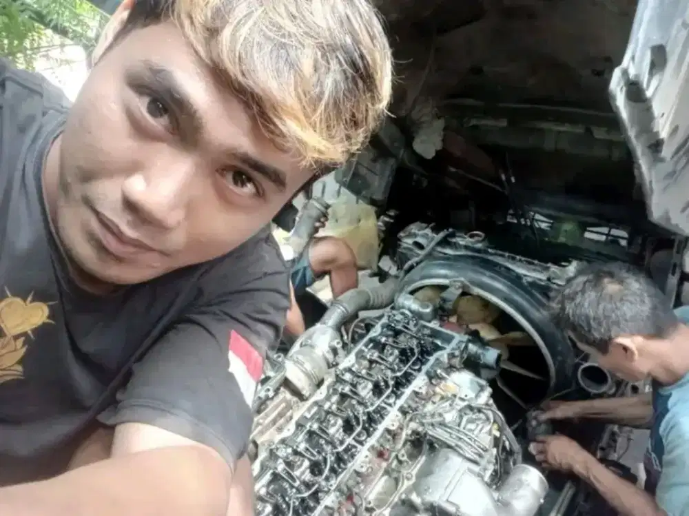 Helper Mekanik Mobil injeksi,karburator,Dumh truck