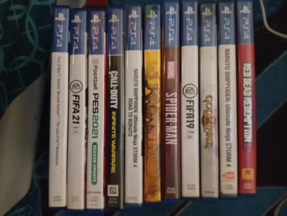 WTS KASET PS4 Light New & second