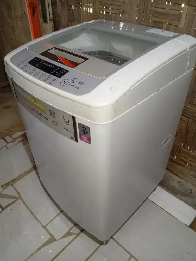 mesin cuci otomatis merk LG kapasitas 10kg (bagus & seperti baru)
