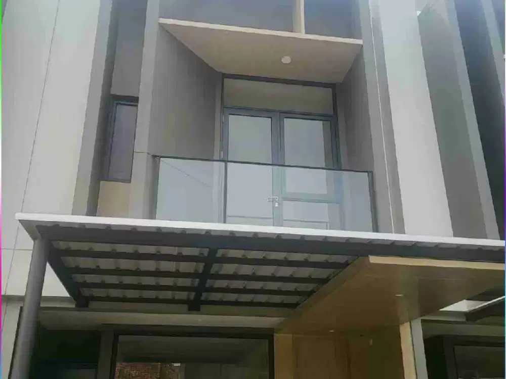 DISEWAKAN RUMAH DI TANAKAYU CLUSTER SVANI BSD TANGERANG