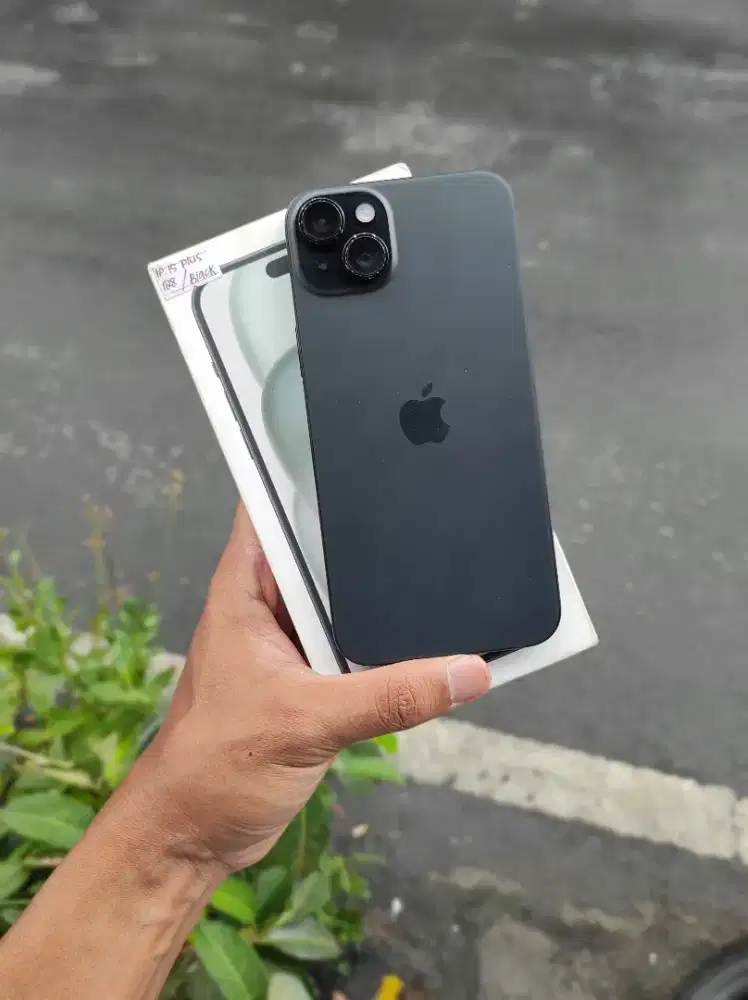 iPhone 15 plus 128gb BH 99% Garansi Resmi iBox Fulset original