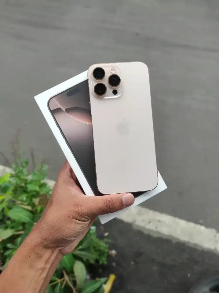 iPhone 16 pro max 256gb BH 100% garansi resmi iBox fulset original