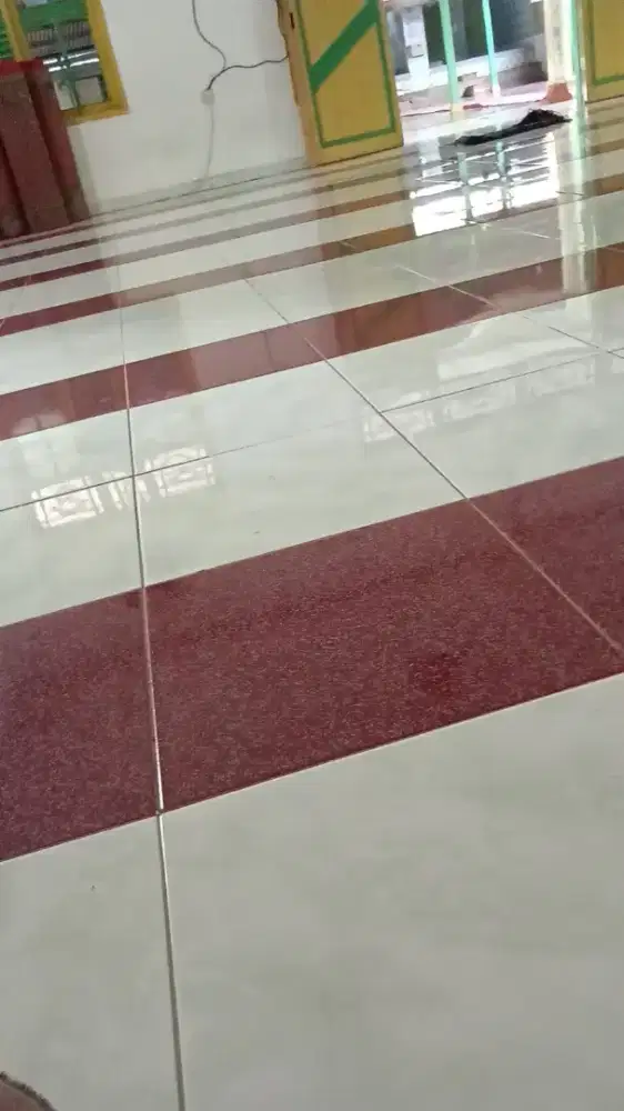 Butuh kerjaan apa saja partime, 2 orang