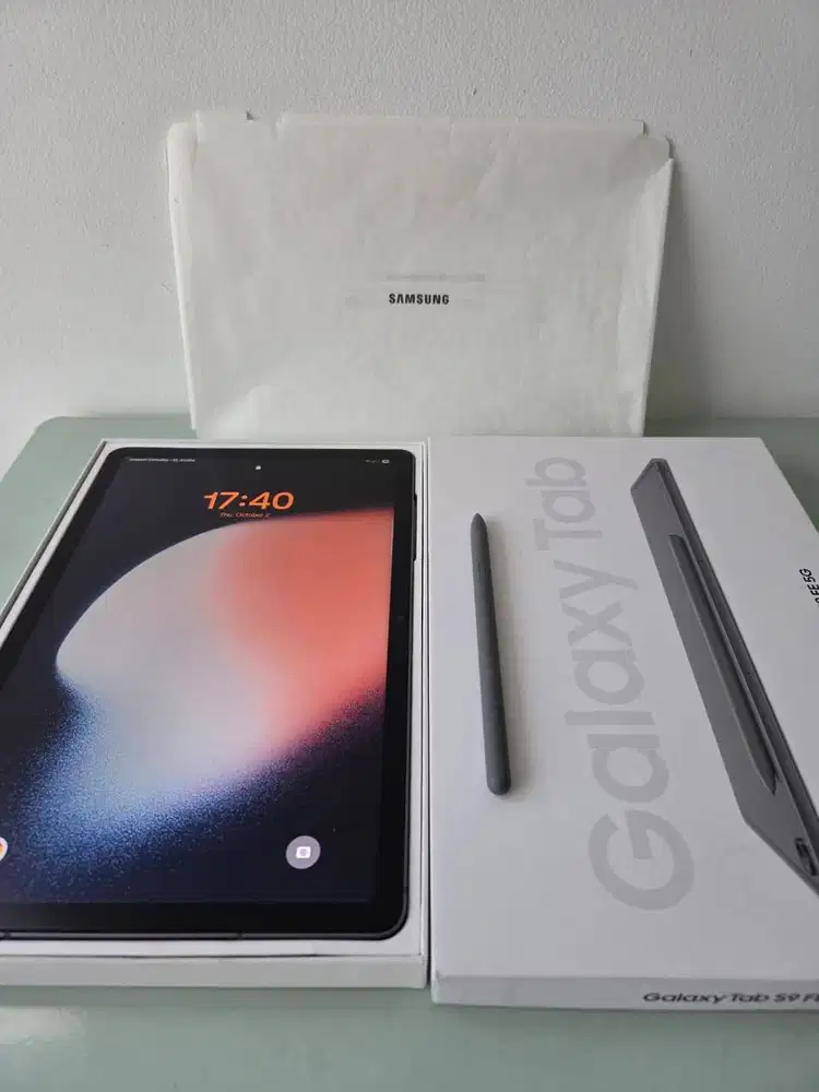 Samsung Tab S9 FE 5G - 6/128GB - MULUS LENGKAP