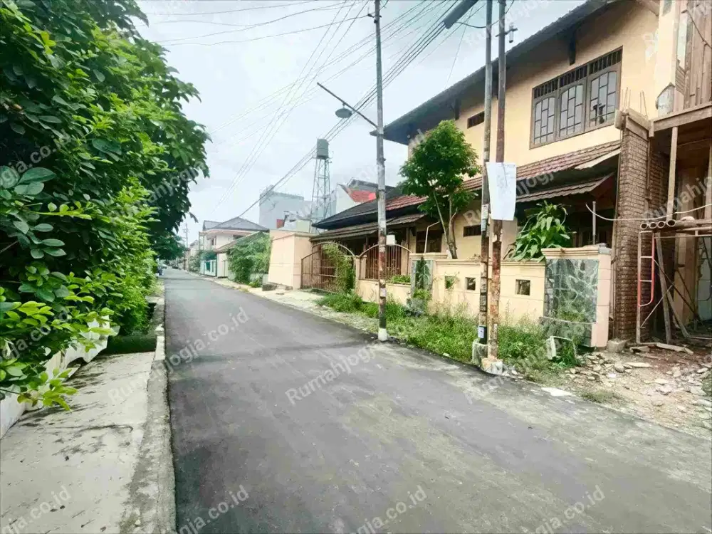 tanah sangat strategis seturan jalan utama cocok kost ekslusif