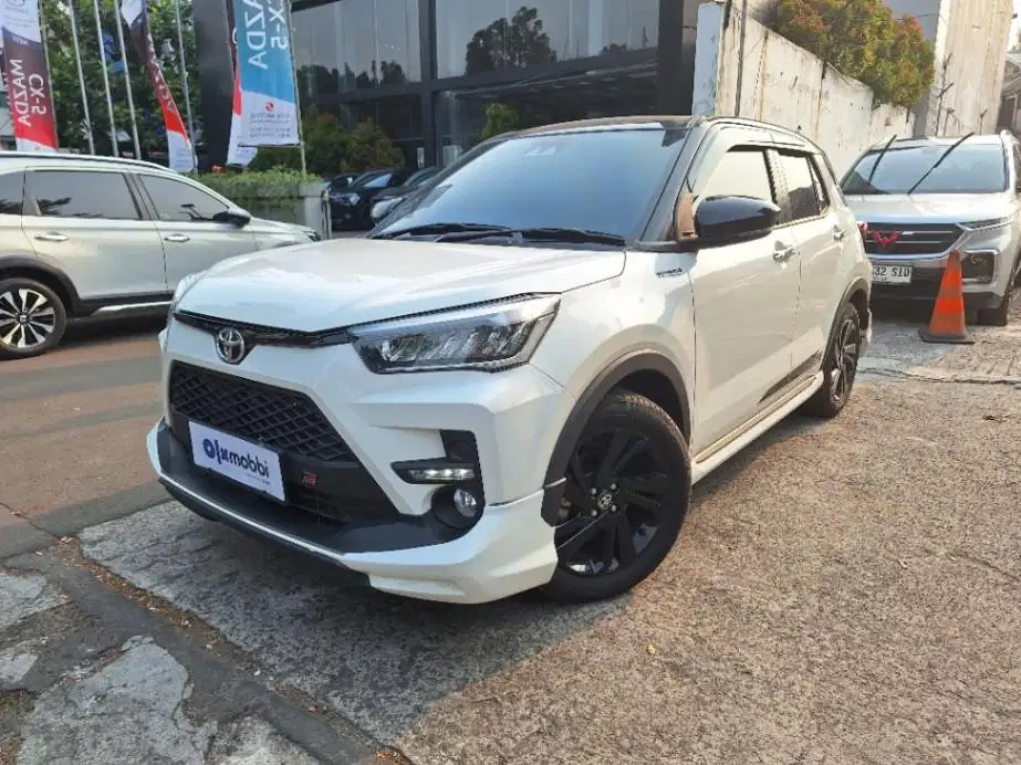 LOW DP Toyota Raize 1.0 GR Sport TSS Two Tone Bensin-AT 2022 DAB
