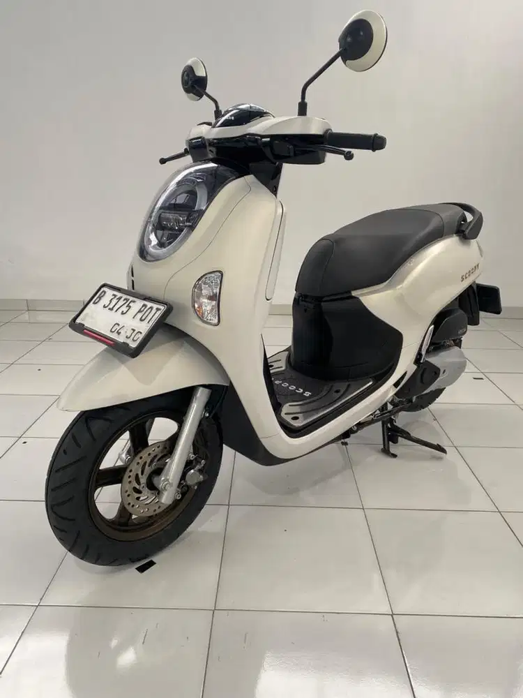 Honda Scoopy KM 4000 an