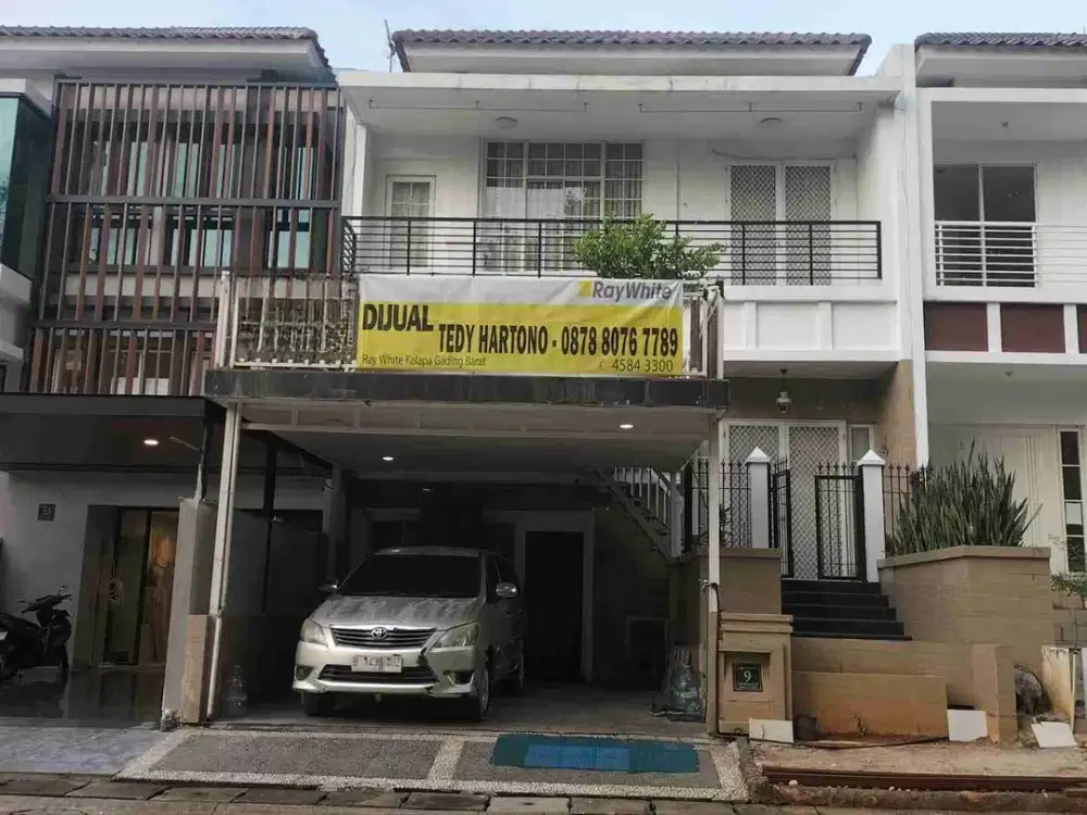 JUAL CEPAT RUMAH MEWAH PIK 2 1/4 LANTAI SIAP HUNI BAGUS ADA BASEMENT SUDAH FULL COR SAMPE BELAKANG LIN