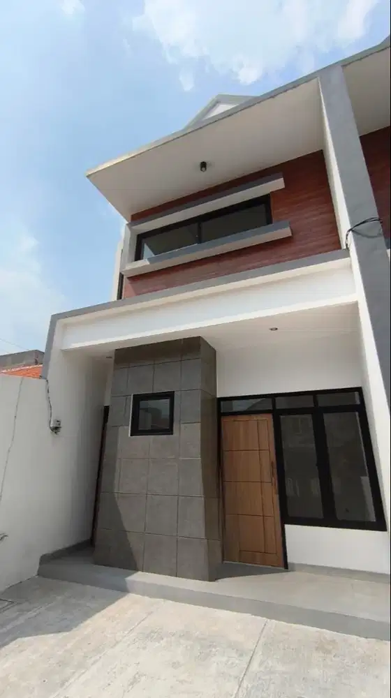 Dijual Rumah Baru 2 Lantai Tenggilis Mejoyo Surabaya Selatan