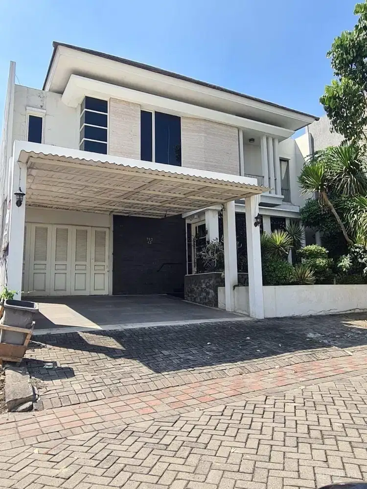Dijual Rumah Siap Huni 2 Lantai Raffles Garden Citraland Surabaya
