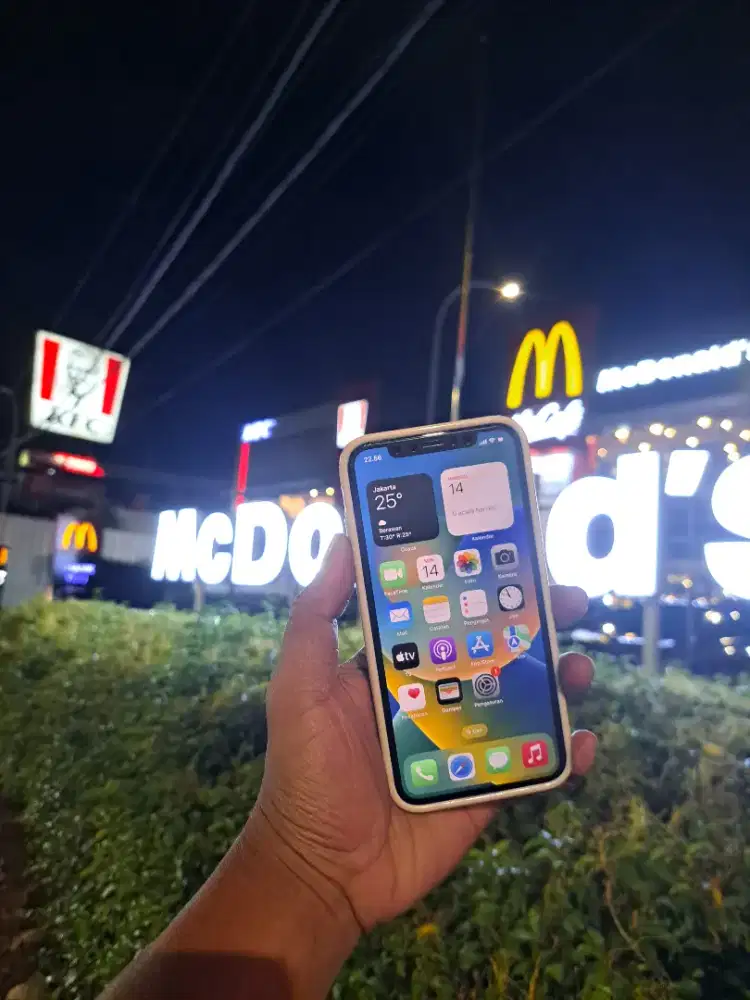 Iphone x 64gb hp charger