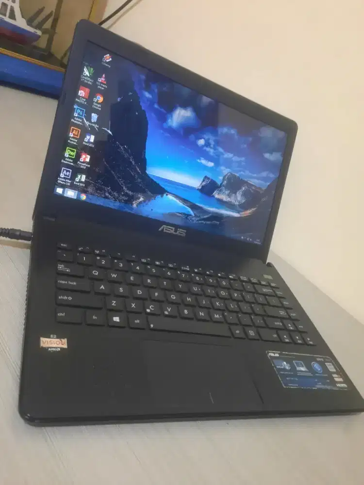 Jual Cepat Laptop Sekolah Kuliah(Asus AMD-E2-1800/Ram4-Hdd-500 Siap CO