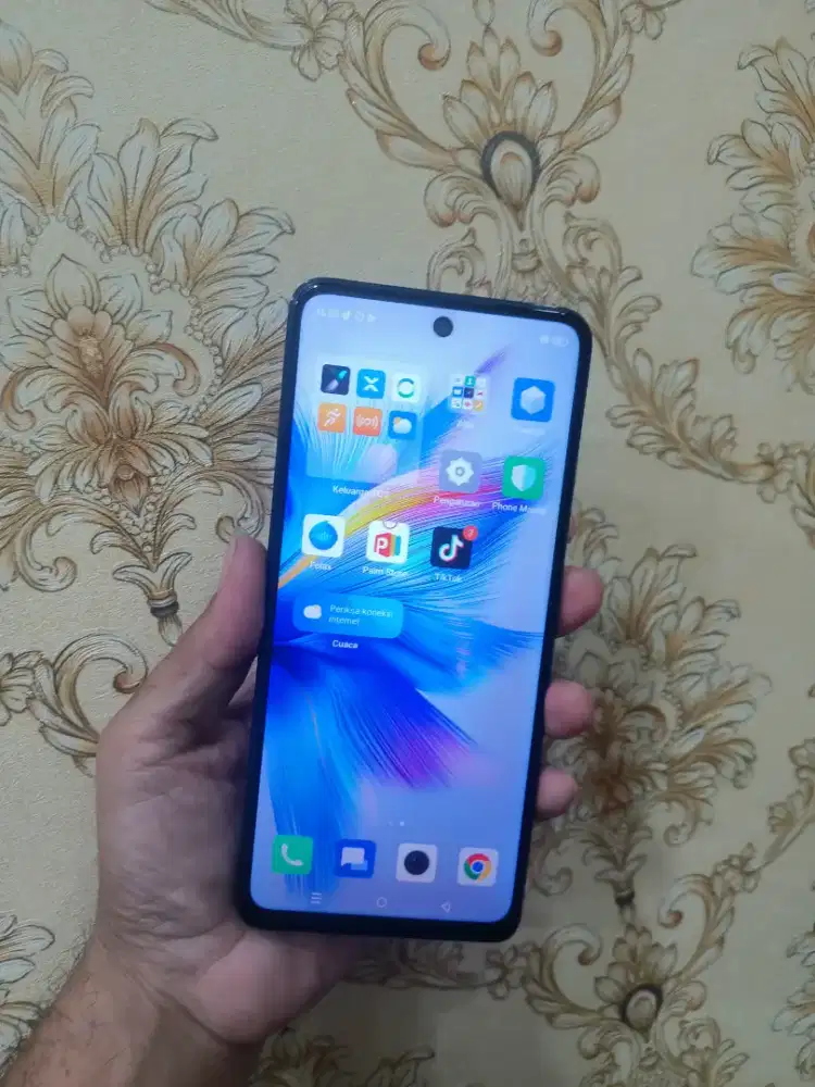 Infinix note 30 ram 8/256  minus shadow msh original smua batangan aja