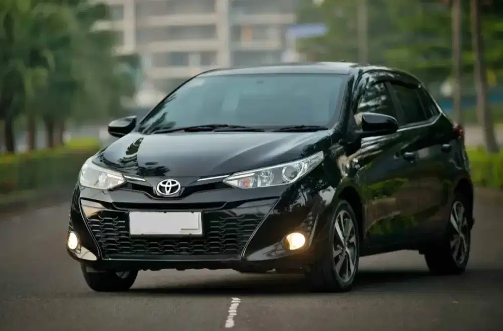 Yaris 2018 Tipe G Matic CVT Black Metalic Istimewa Low KM