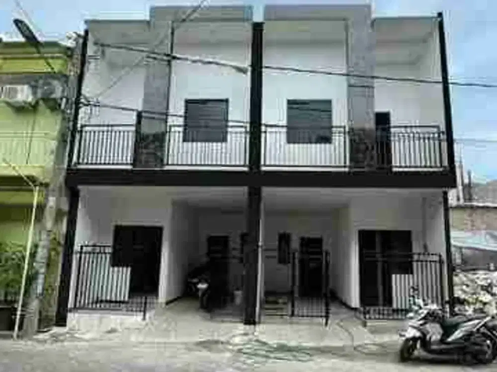 BRONGGALAN BARU GRESS ‼️ Rumah 2 Lantai dekat PLOSO area Tambaksari