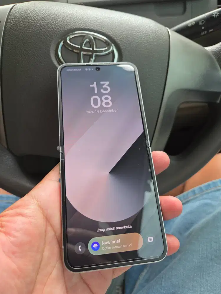 Samsung Z flip 6 grey 256