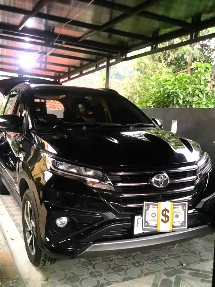 dijual toyota rush GR AT 2023 istimewa km low tangan pertama dari baru