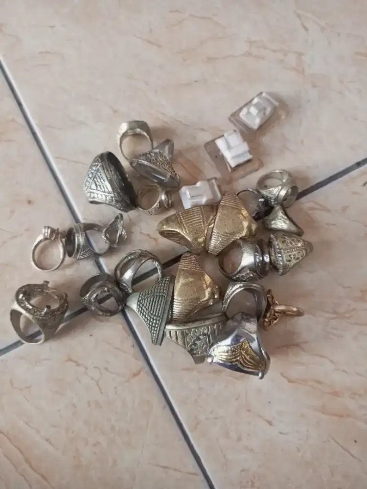 Ring ikatan batu cincin