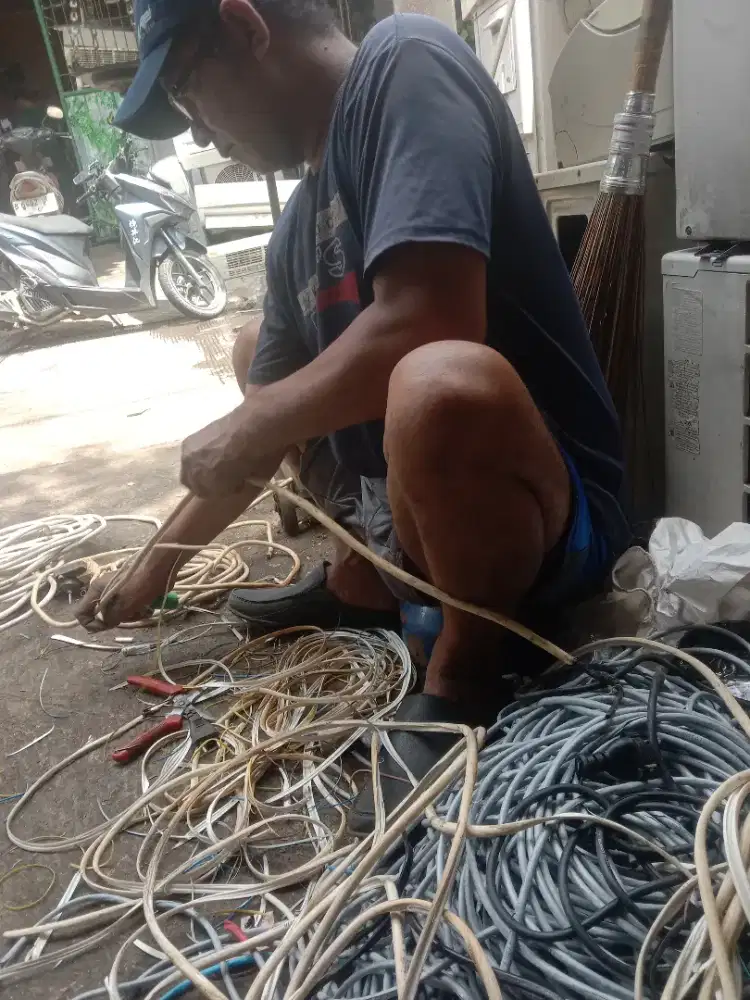 Beli AC bekas segala merek