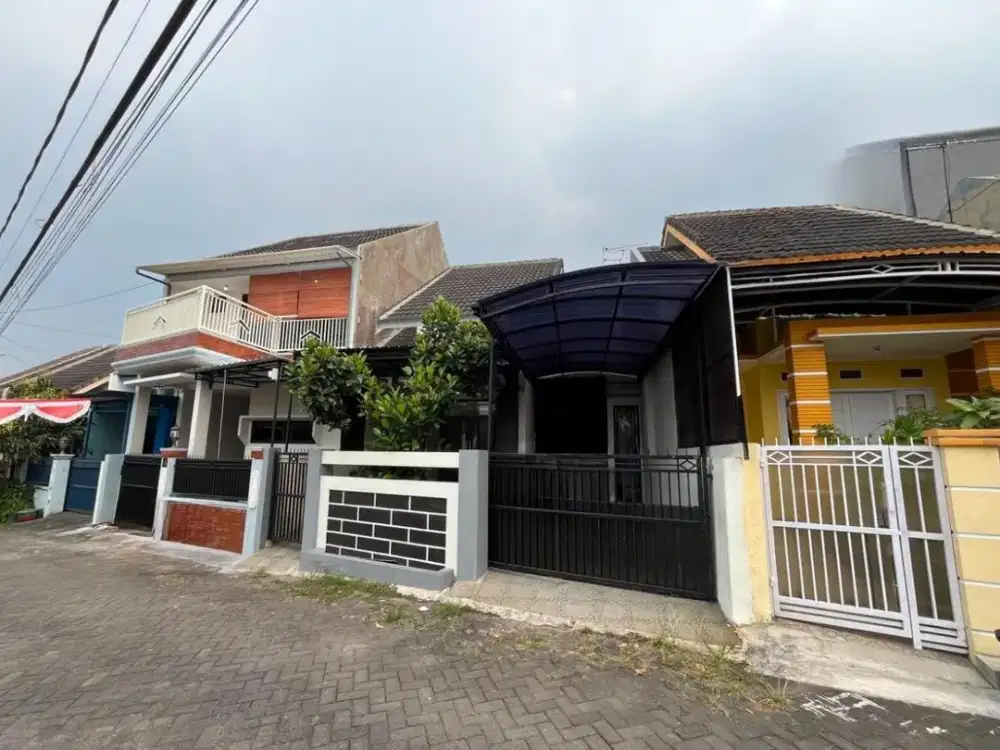 DIJUAL RUMAH MODERN SIAP HUNI 899 JUTA NEGO.. JARAK 7 MENIT KE JALAN RAYA SUHAT, KAMPUS UB POLINEMA.