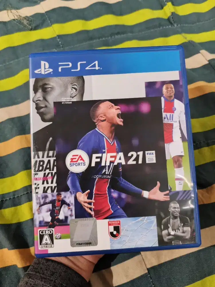 Kaset PS4 FIFA 21