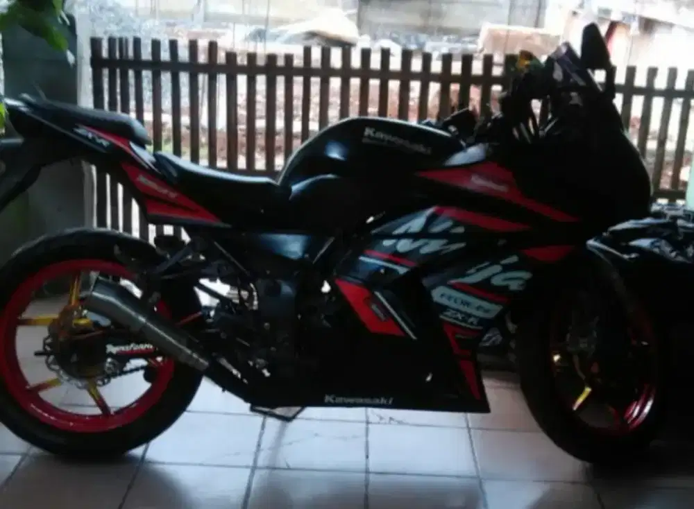 Jual ninja 250R tahun 2011