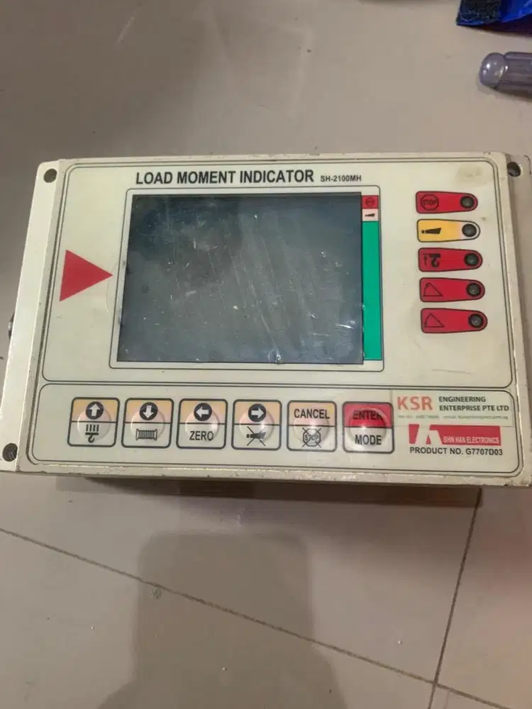 Indikator crane alat berat