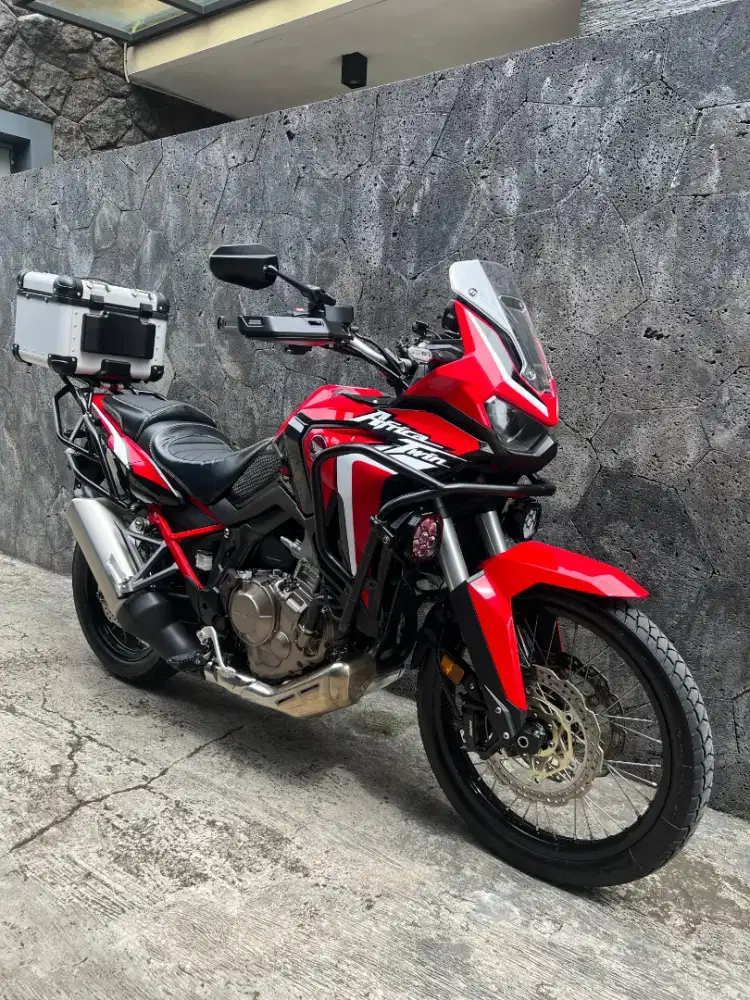 HONDA AFRICA TWIN 1100 MANUAL
