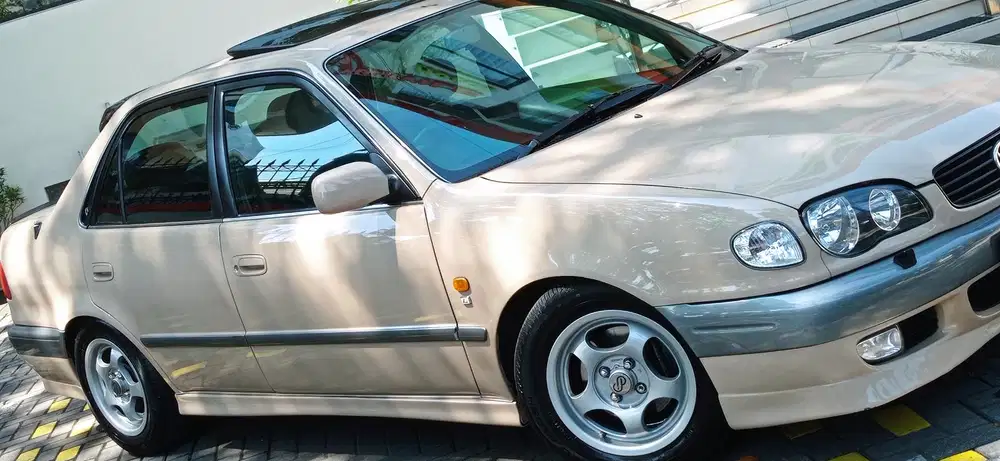 Toyota Corolla 2000 Bensin