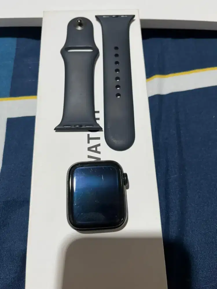 BU APPLE WATCH SE GEN 2 40mm Ex IBOX BLACK