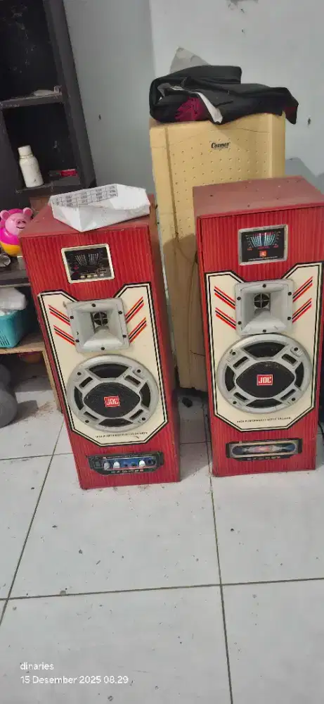Sepasang speaker