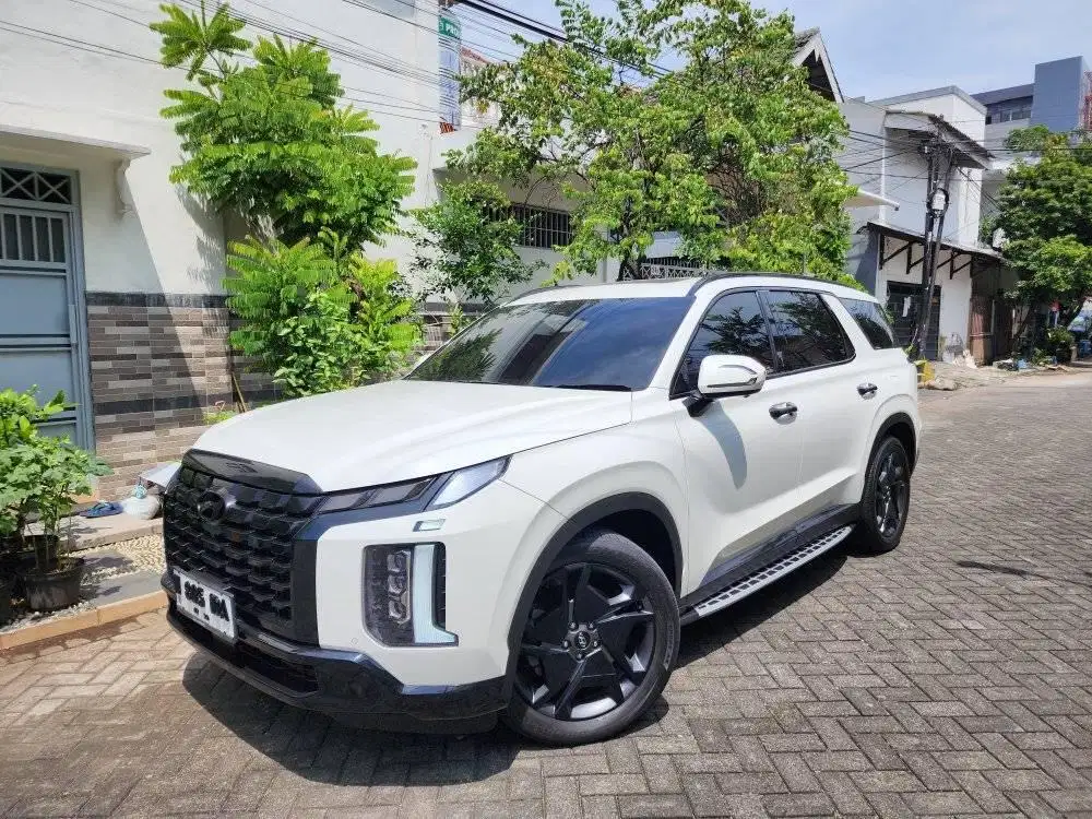 Hyundai Palisade Signature 2024 Diesel Matic Putih, seperti baru