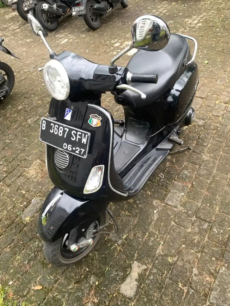 Piaggio Vespa LX150 3Vie