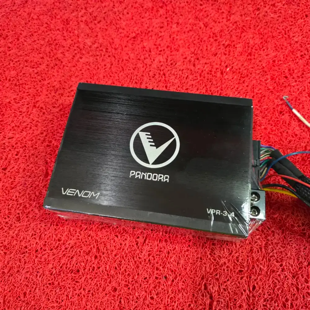 Processor VENOM PANDORA VPR-3.4 Built in Power 4 Channel Out 5 Channel