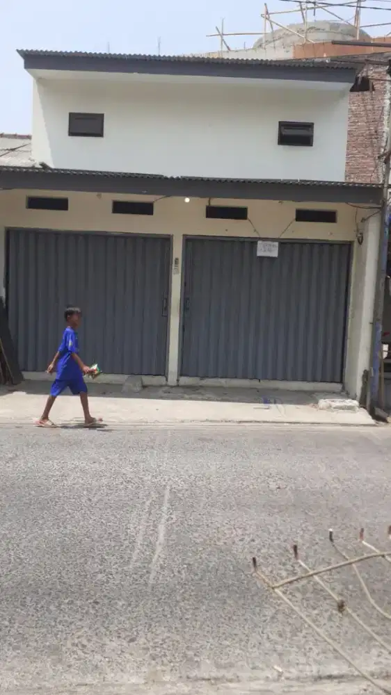 Kios 2 lantai disewa  perbulan