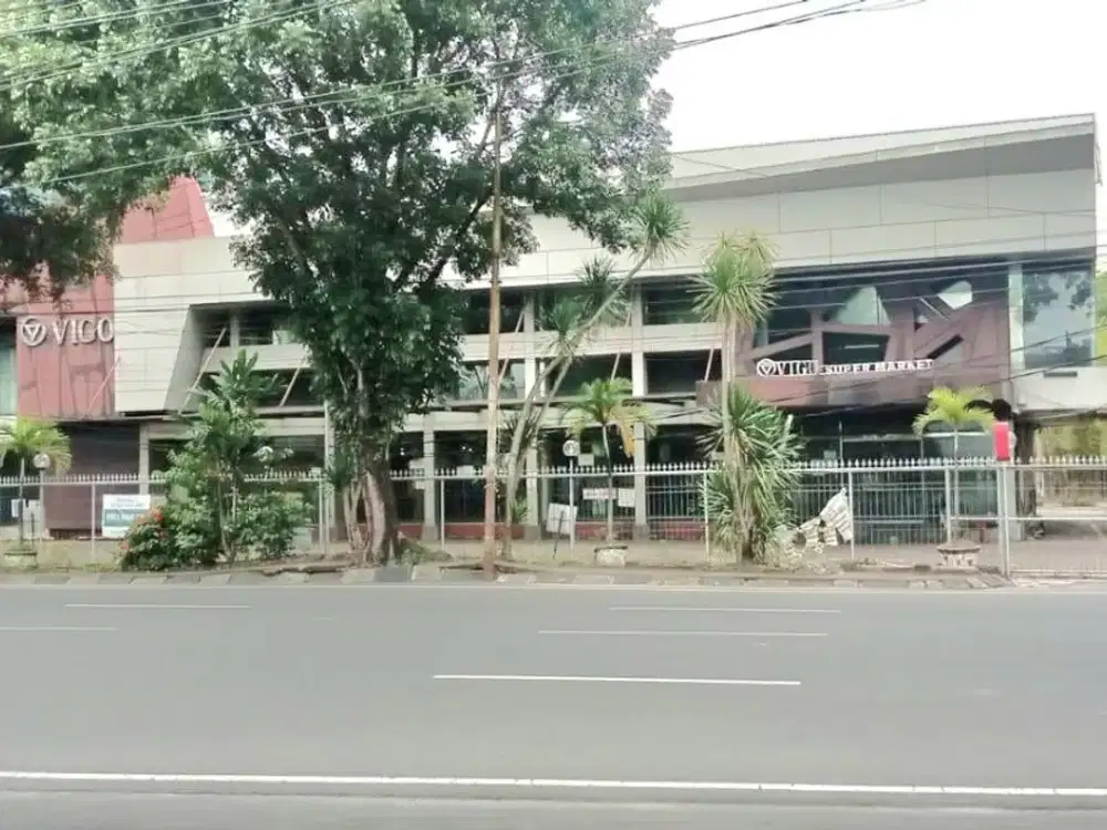 GEDUNG JL. KAPTEN PATTIMURA EX.VIGO SUPERMARKET