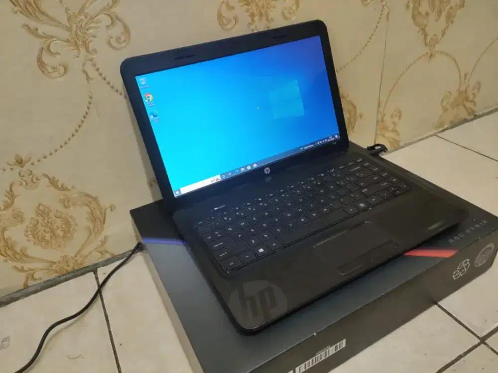 NO.74

LAPTOP HP 1000 PROCESSOR AMD A4-3330M RAM 4GB HDD 500GB