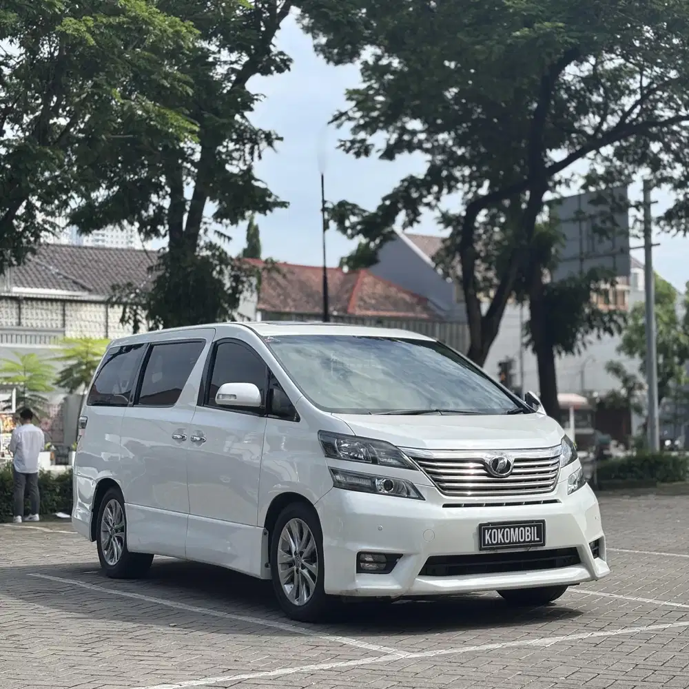 TOYOTA VELLFIRE Z 2.4 AT 2011