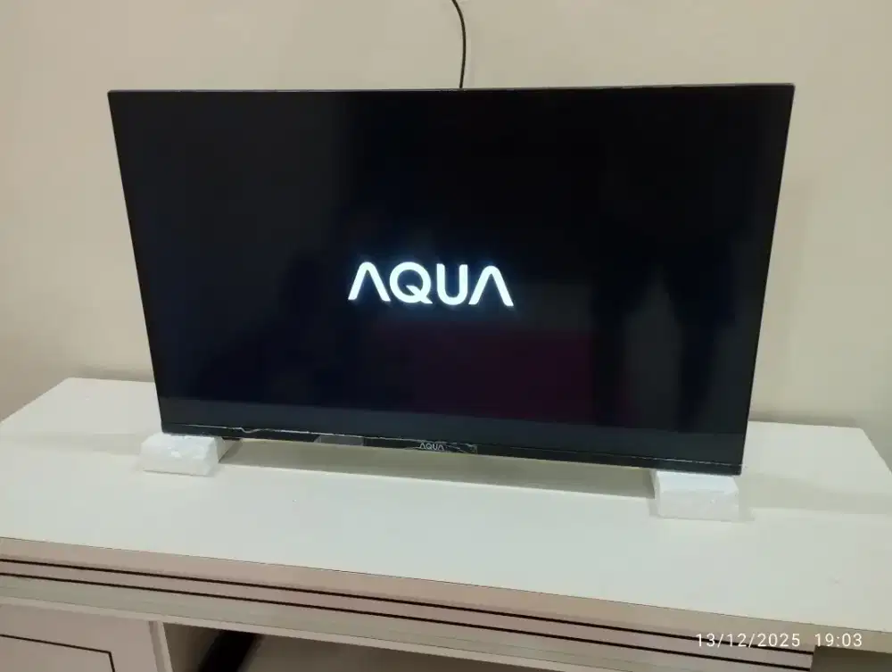 Aqua AndroidTV 32 inch AQT32K701A